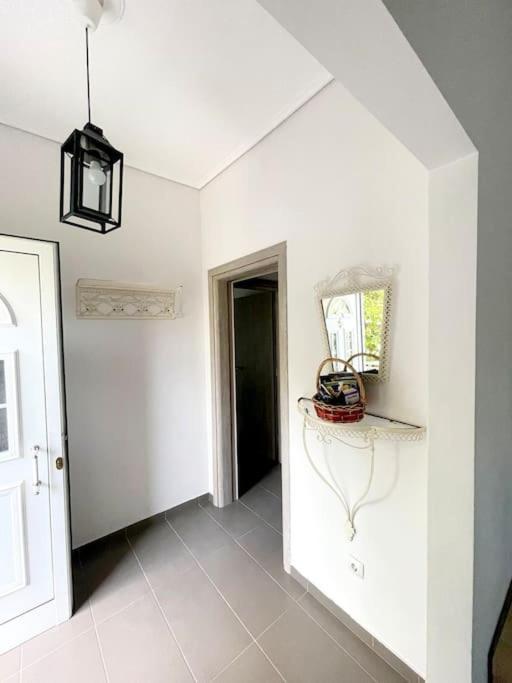 20' From The Airport,20' From The Center Of Athens Apartment Luaran gambar