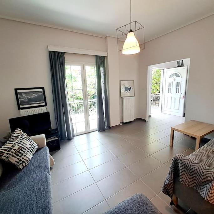 20' From The Airport,20' From The Center Of Athens Apartment Luaran gambar